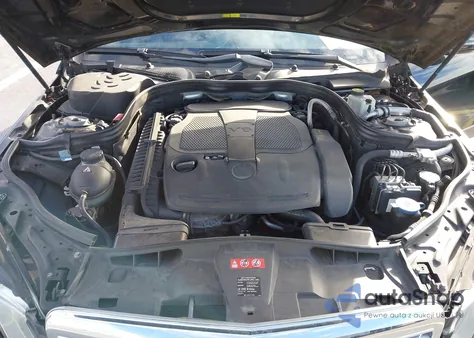 2012 Mercedes-Benz E 350 z USA, uszkodzony, nr VIN WDDHF5KB8CA610312